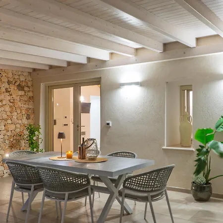 Flori' Villa Marina di Pescoluse